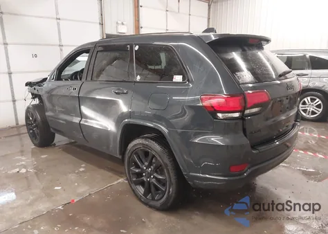 2018 Jeep Grand Cherokee Altitude 4X4 from USA, damaged, VIN 1C4RJFAGXJC120648